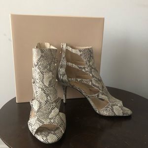 NWT BCBG Snake Skin Heels